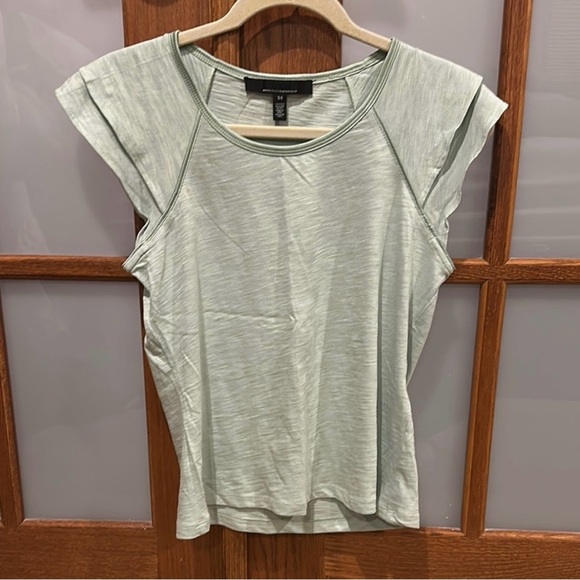 White House Black Market Green Cap Sleeve Muscle Tee​ - Picture 8 of 8